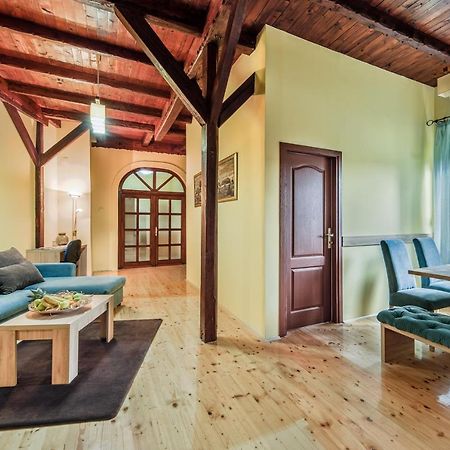 Dumalux Apartment Суботица Екстериор снимка