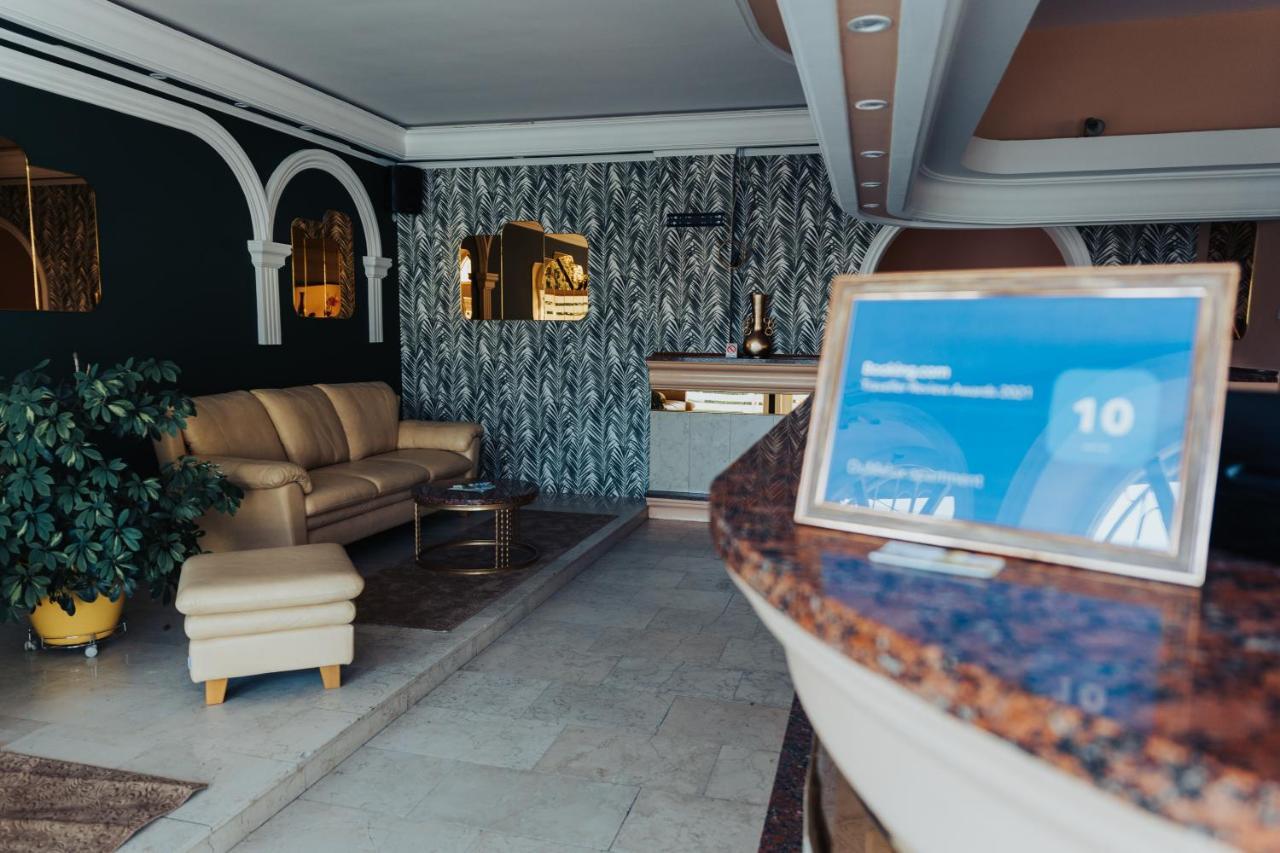 Dumalux Apartment Суботица Екстериор снимка